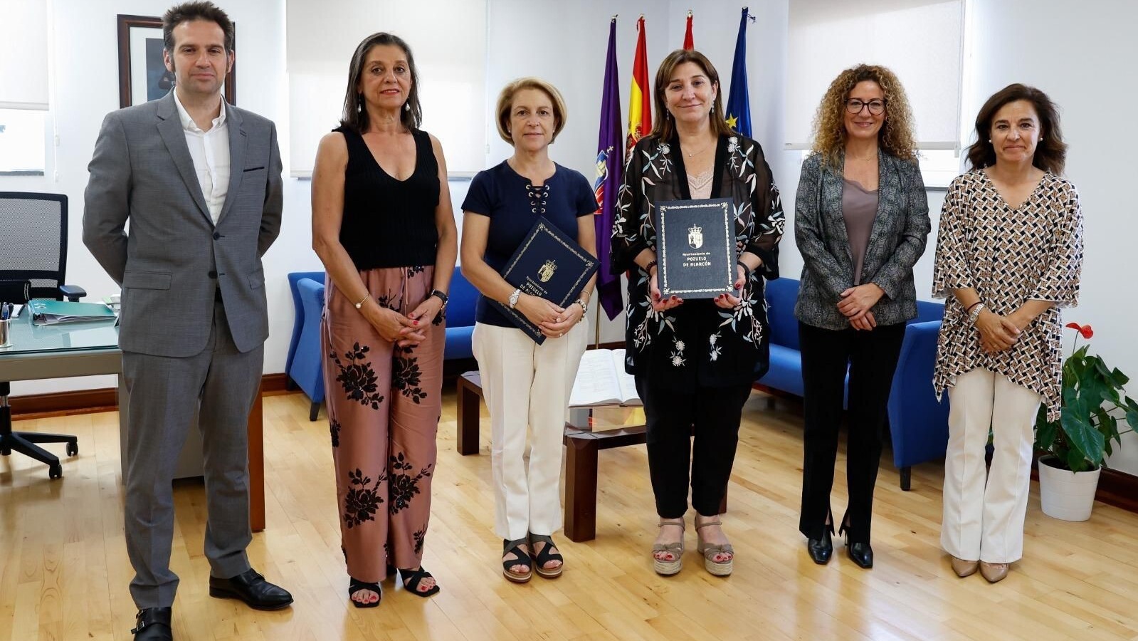 El Ayuntamiento firma un convenio con el CEU para ofrecer cuatro becas a estudiantes de Pozuelo