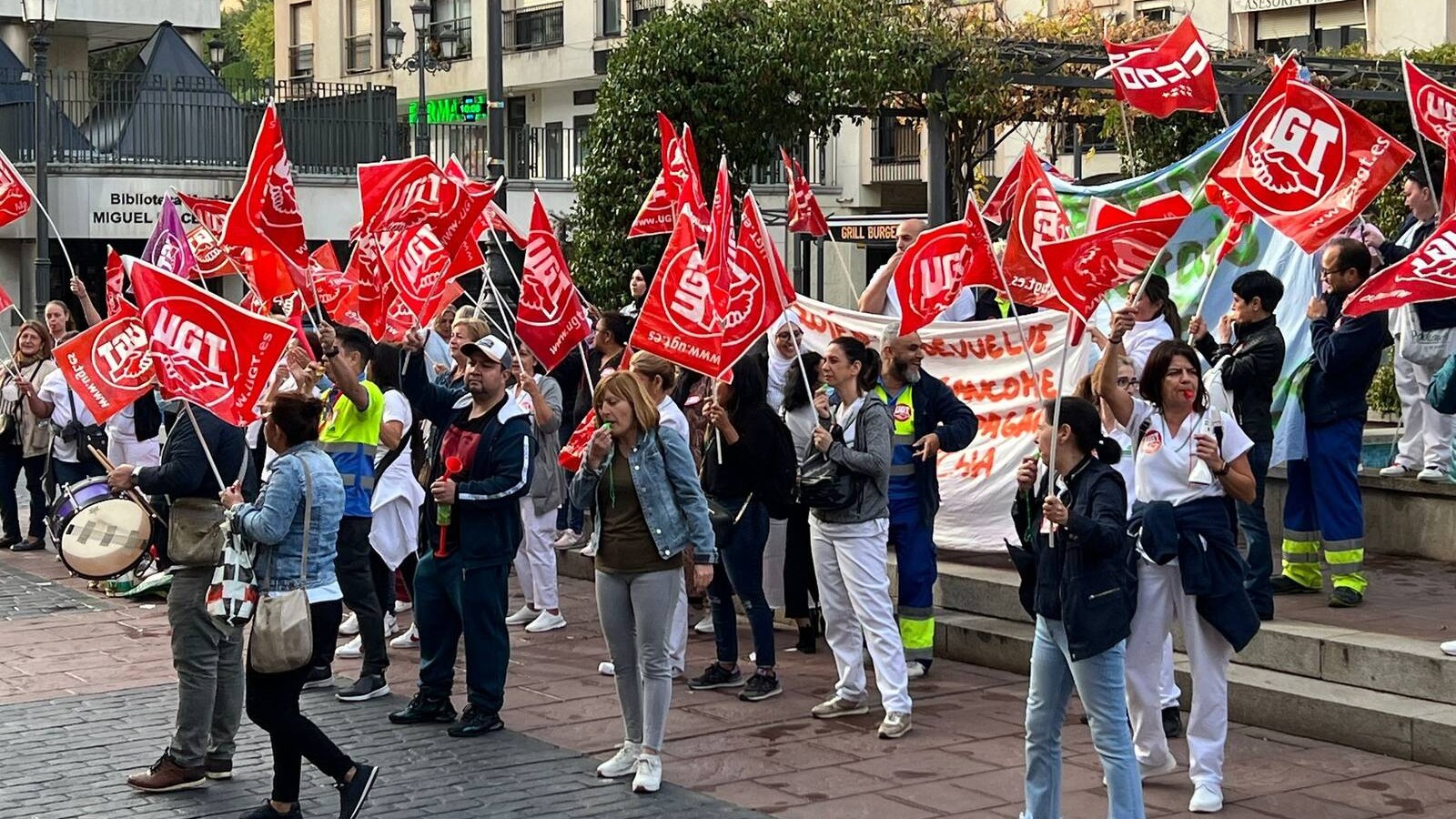 Los trabajadores de limpieza de Pozuelo protestan por los “constantes impagos del Ayuntamiento”