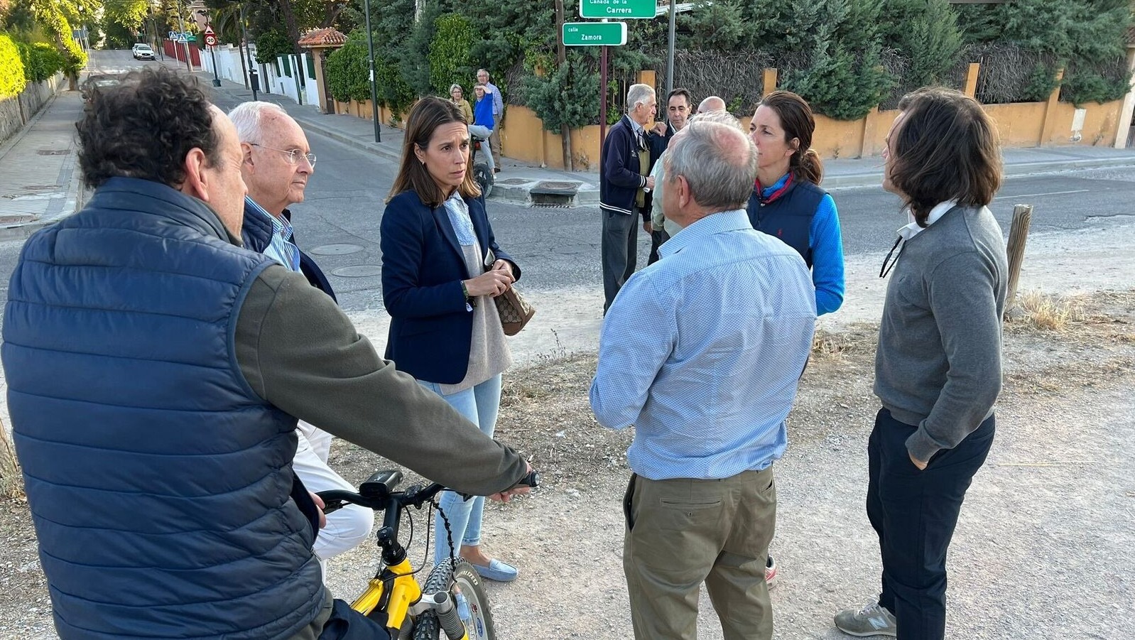 Vox Pozuelo contínua su campaña escuchando a diferentes colectivos de la ciudad y presentando sus propuestas