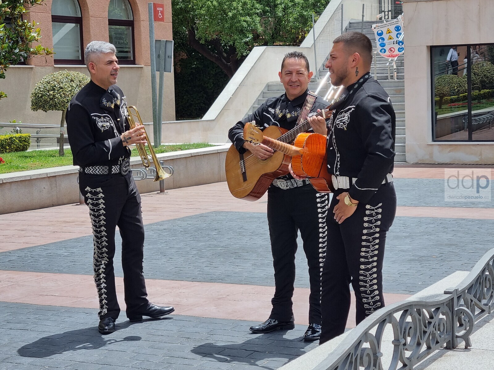 20230614 mariachis despiden a la alcaldesa quislant 3