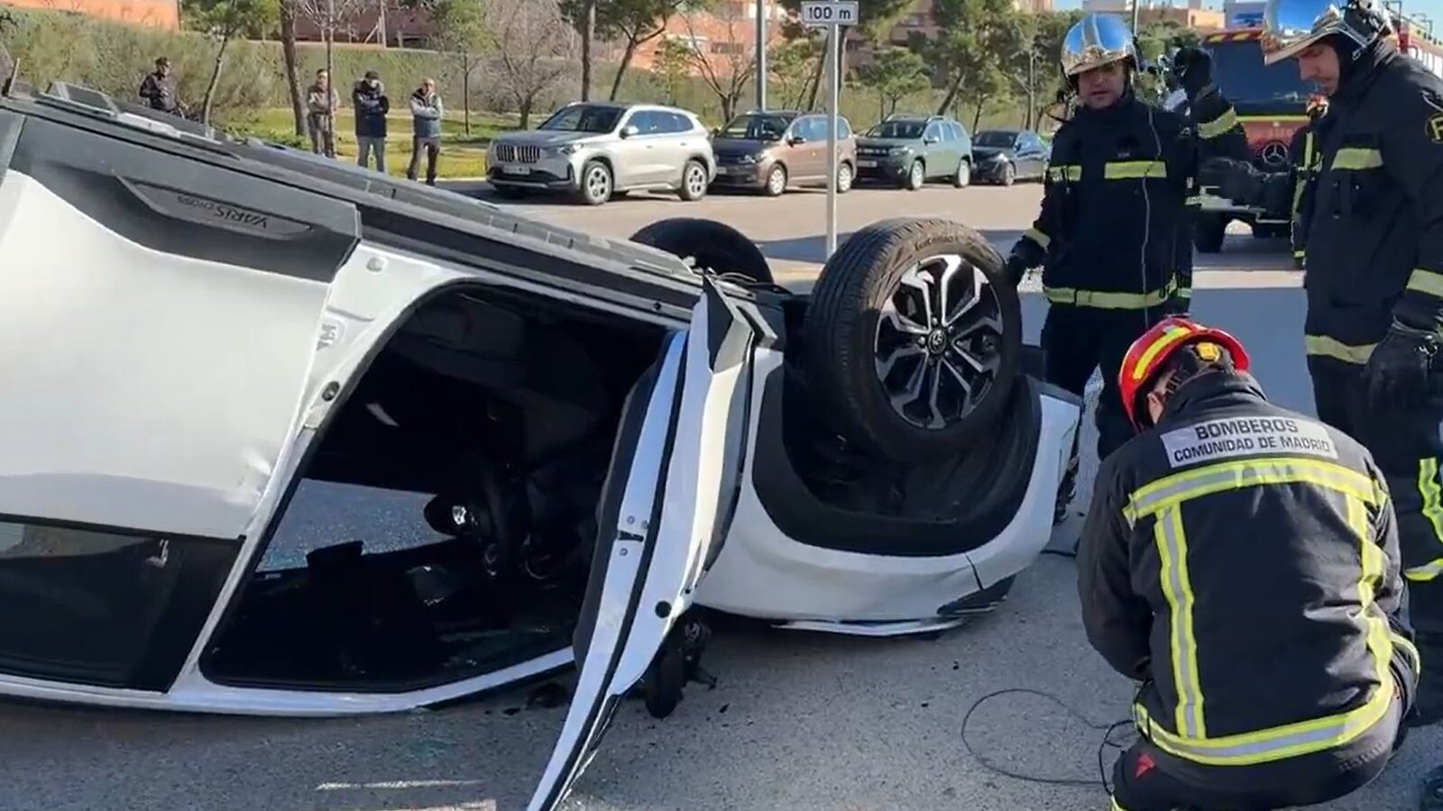 Una mujer herida tras volcar su vehículo en Pozuelo