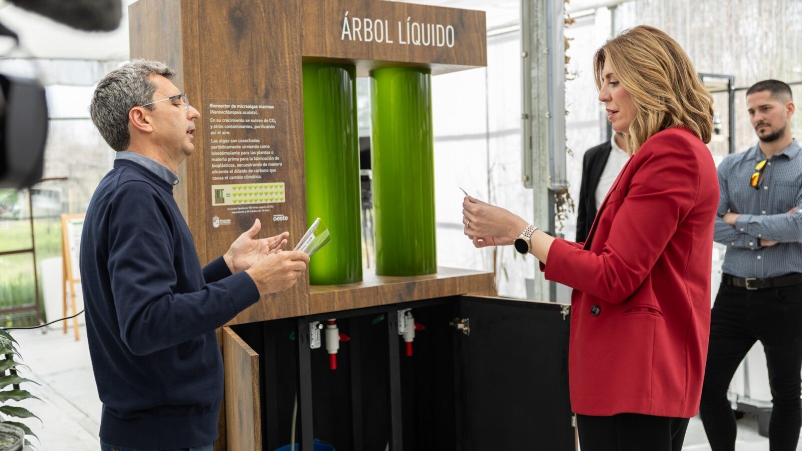 Pozuelo presenta el primer árbol líquido en el Aula de Educación Ambiental