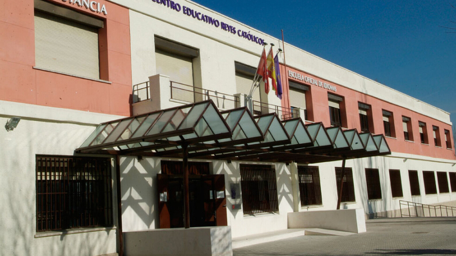 Pozuelo abre la preinscripción para cursos y talleres sénior en el Centro Reyes Católicos