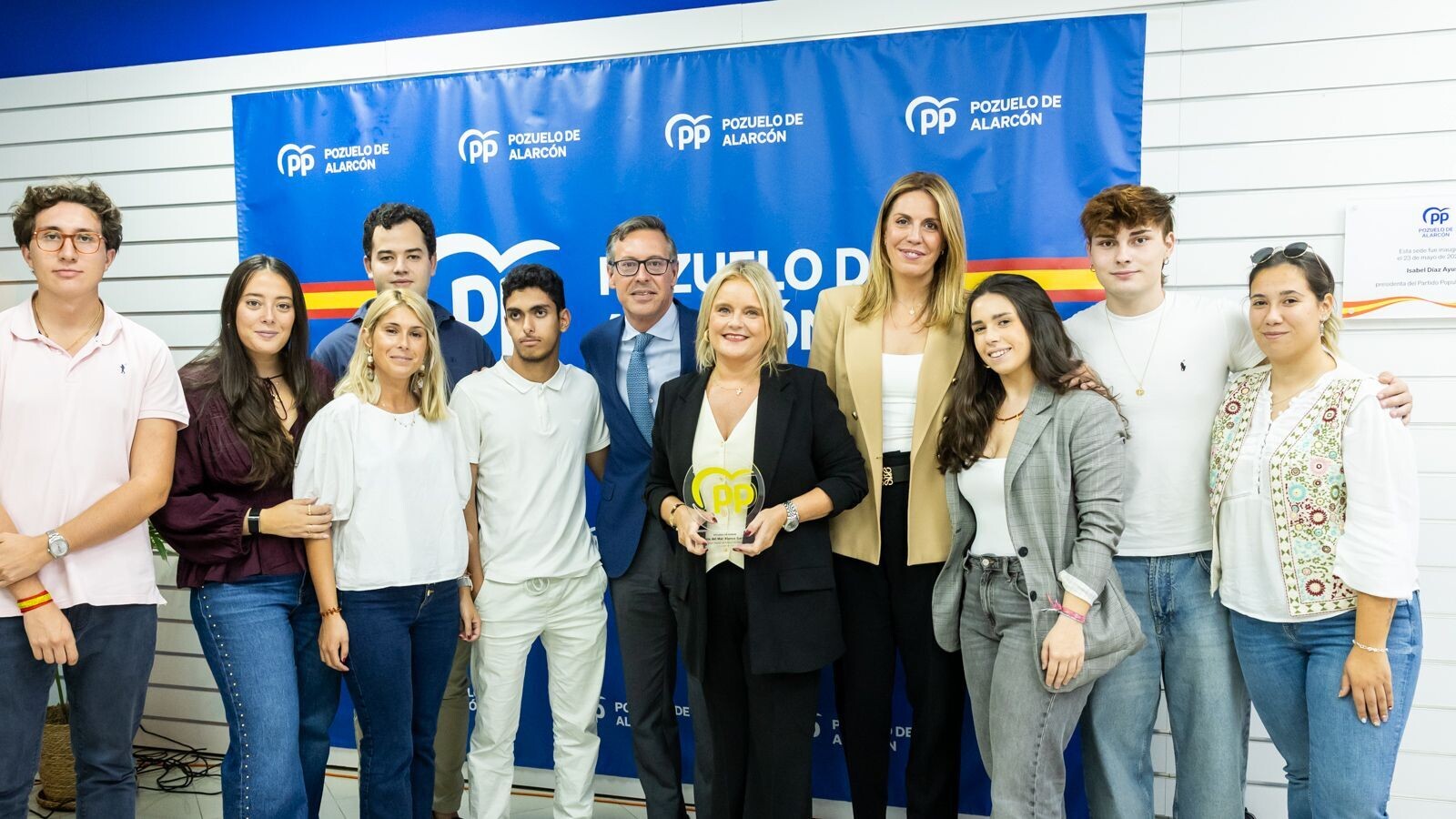 El PP de Pozuelo nombra a Marimar Blanco afiliada de honor por su defensa de las víctimas del terrorismo