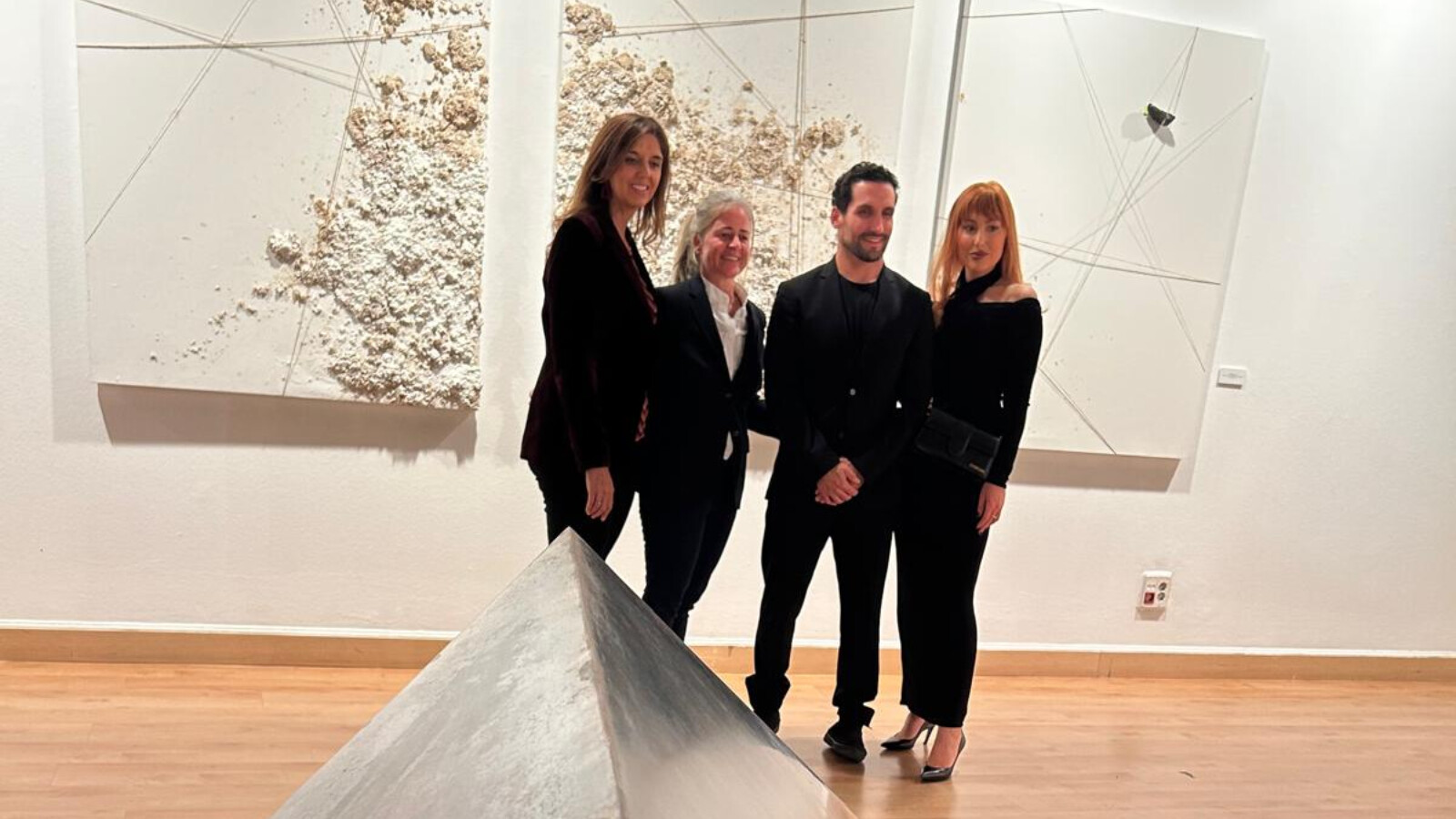 Carlos García inaugura en Pozuelo la exposición “Lo lleno es el vacío”