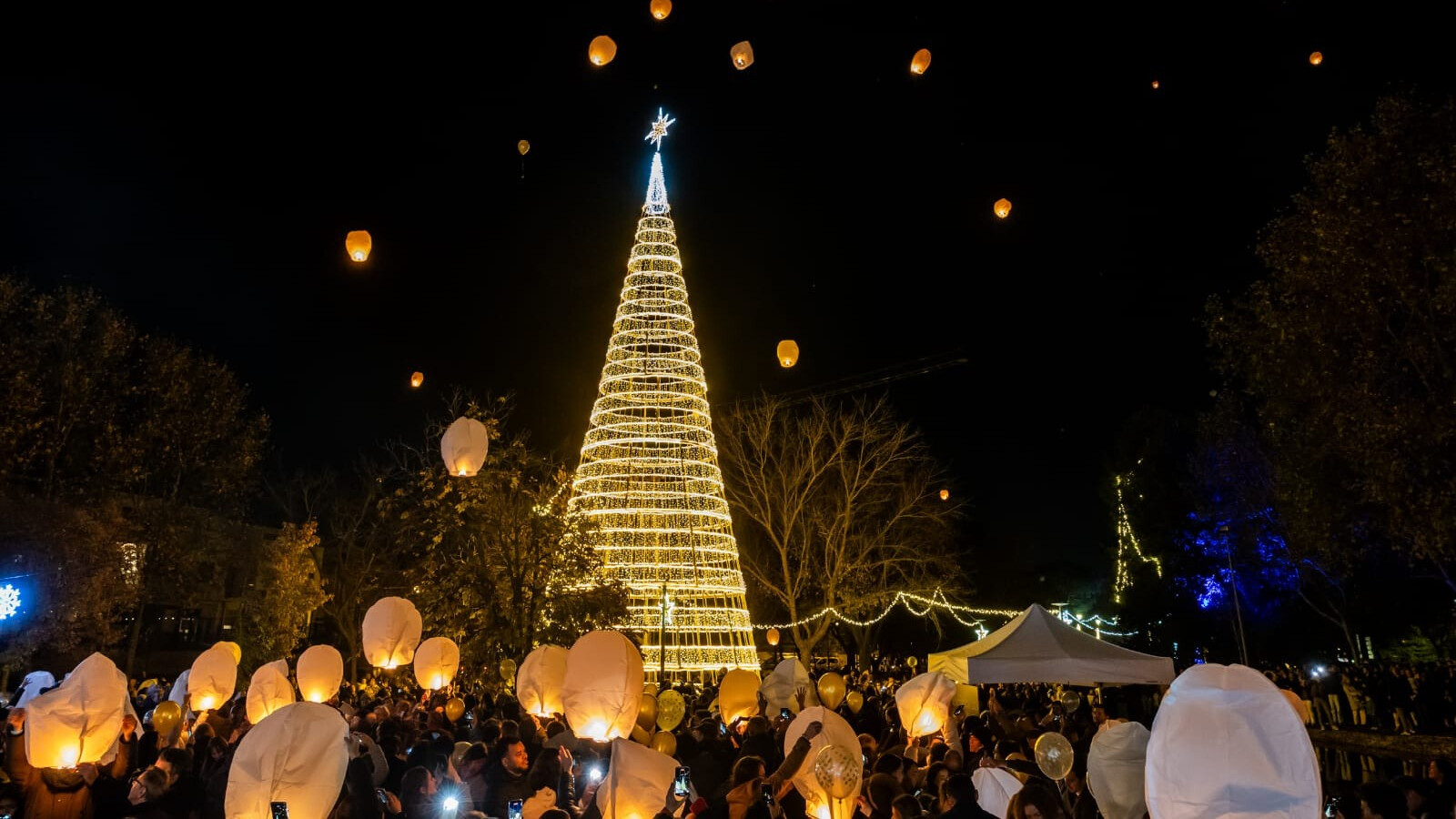Pozuelo enciende la Navidad con 800.000 luces y un gran parque navideño en Prados de Torrejón