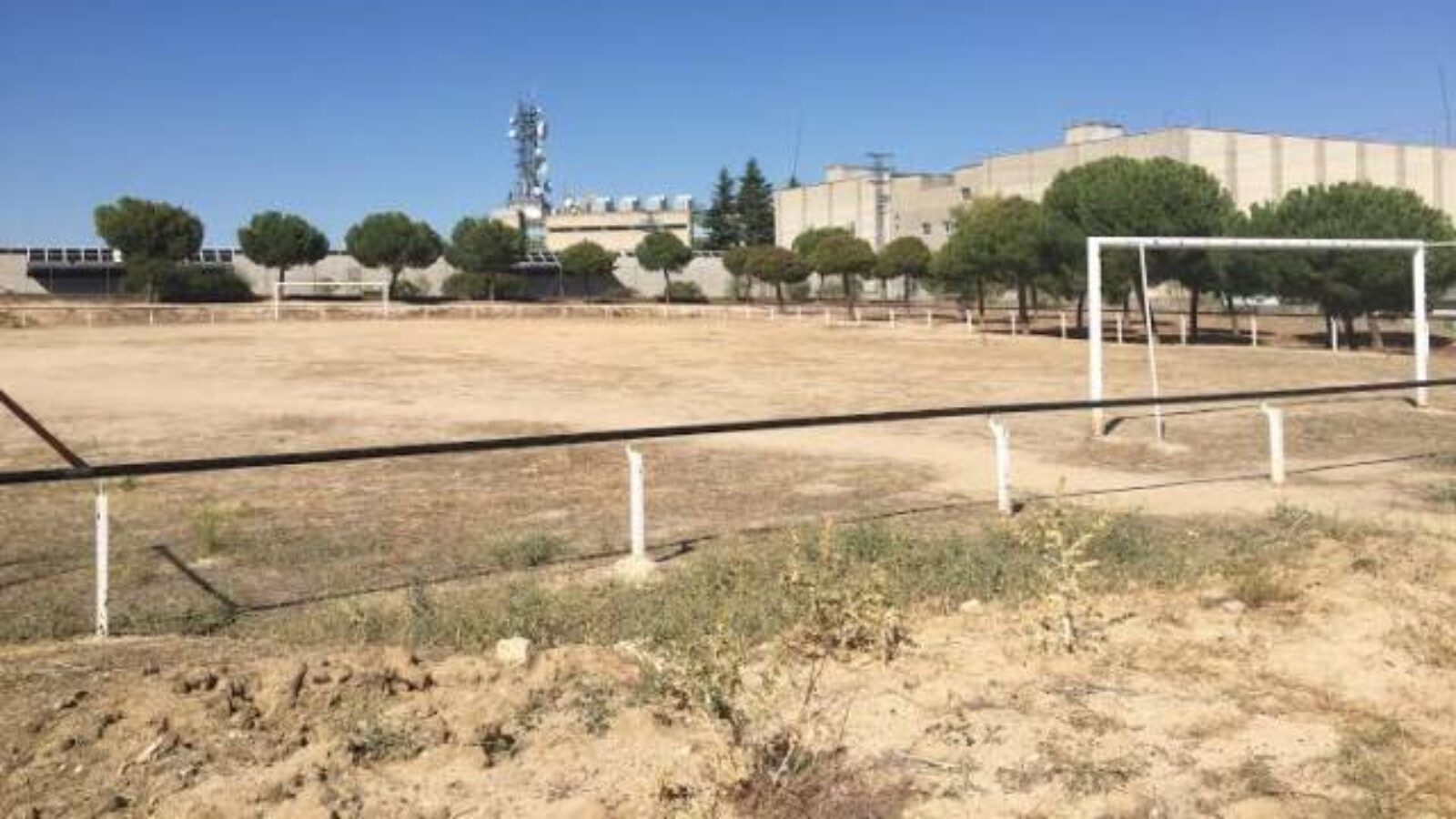 Más Madrid apoya la mejora del campo de la calle Siroco pero pide participación