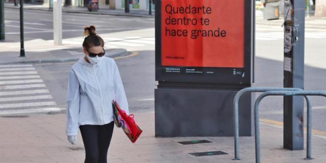 Un vecino de La Cabaña consigue miles de mascarillas para vecinos e instituciones públicas de la zona